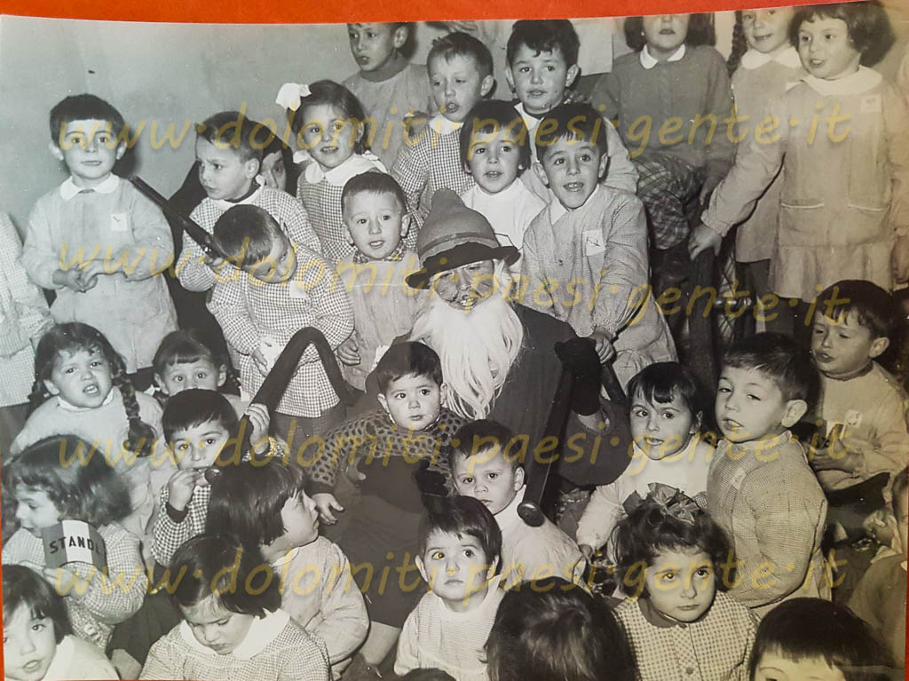 http://www.dolomiti-paesi-gente.it