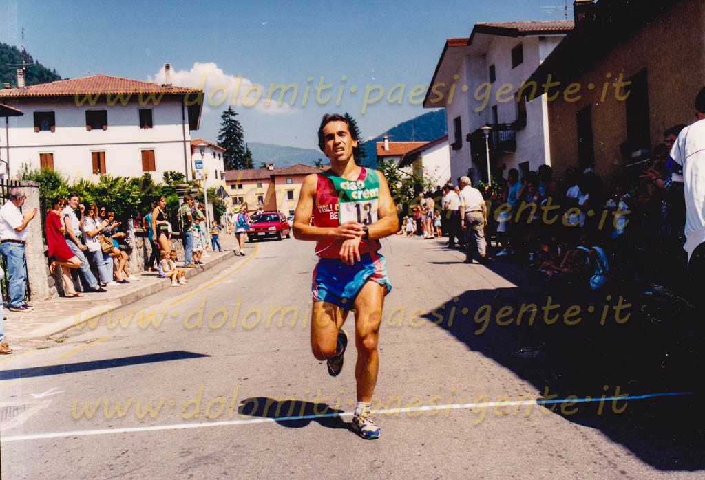 http://www.dolomiti-paesi-gente.it