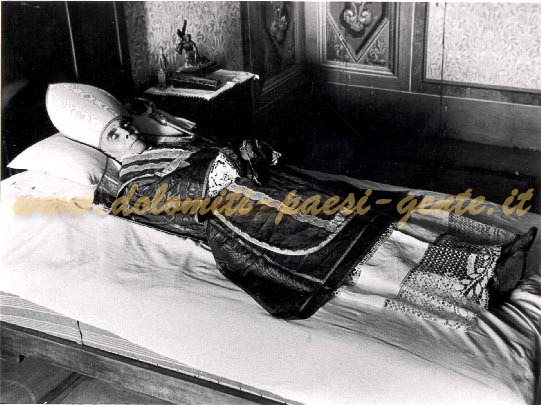 F211 Salma di S. E. Monsignor Cattarossi, Vescovo di Belluno e Feltre morto il 3 marzo 1944