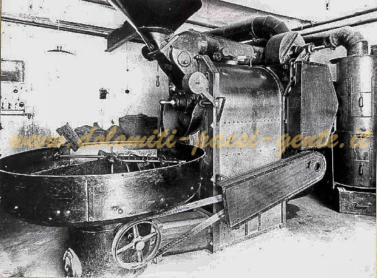 F112  Macchina torrefatrice della ditta Bristot- produzione 10 q.li al giorno, Belluno 28 luglio 1936