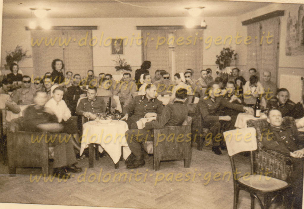 http://www.dolomiti-paesi-gente.it