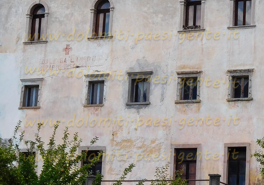 http://www.dolomiti-paesi-gente.it