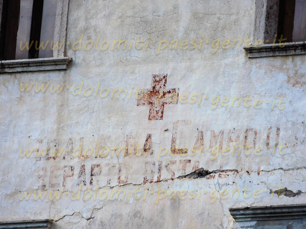 http://www.dolomiti-paesi-gente.it