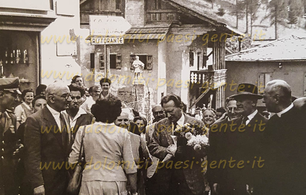 http://www.dolomiti-paesi-gente.it