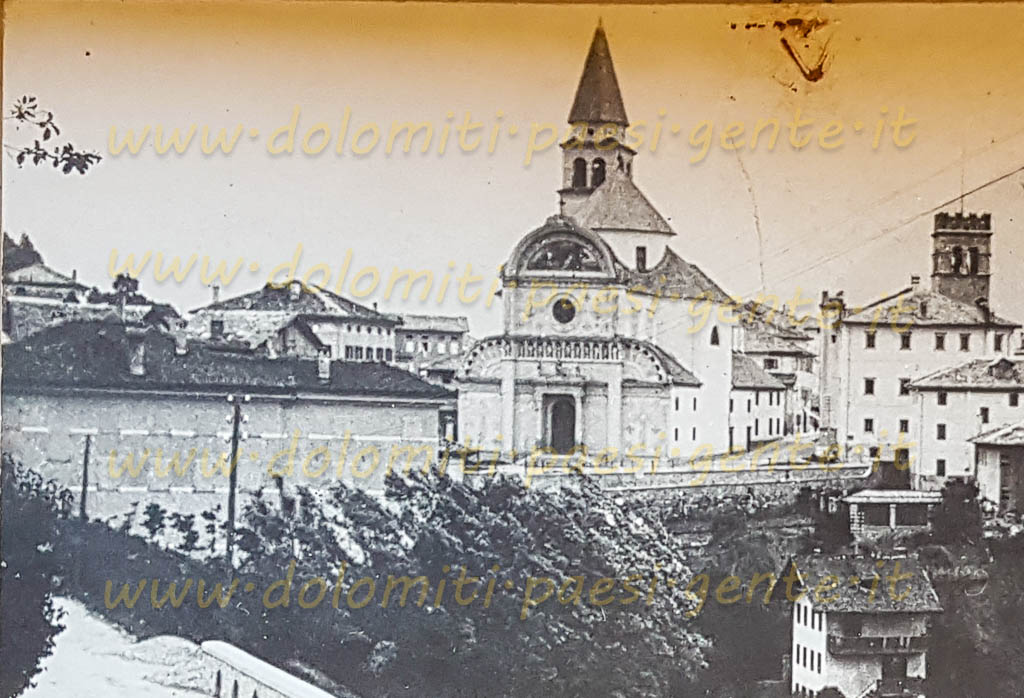 http://www.dolomiti-paesi-gente.it