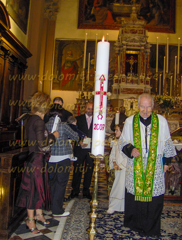http://www.dolomiti-paesi-gente.it
