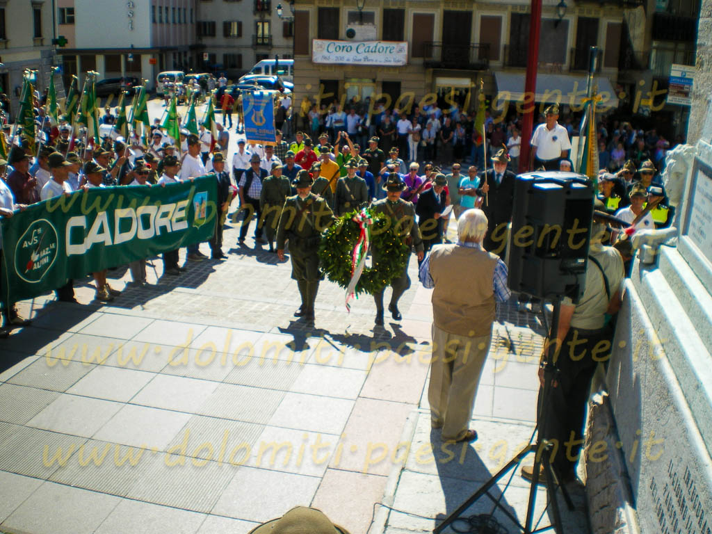 http://www.dolomiti-paesi-gente.it
