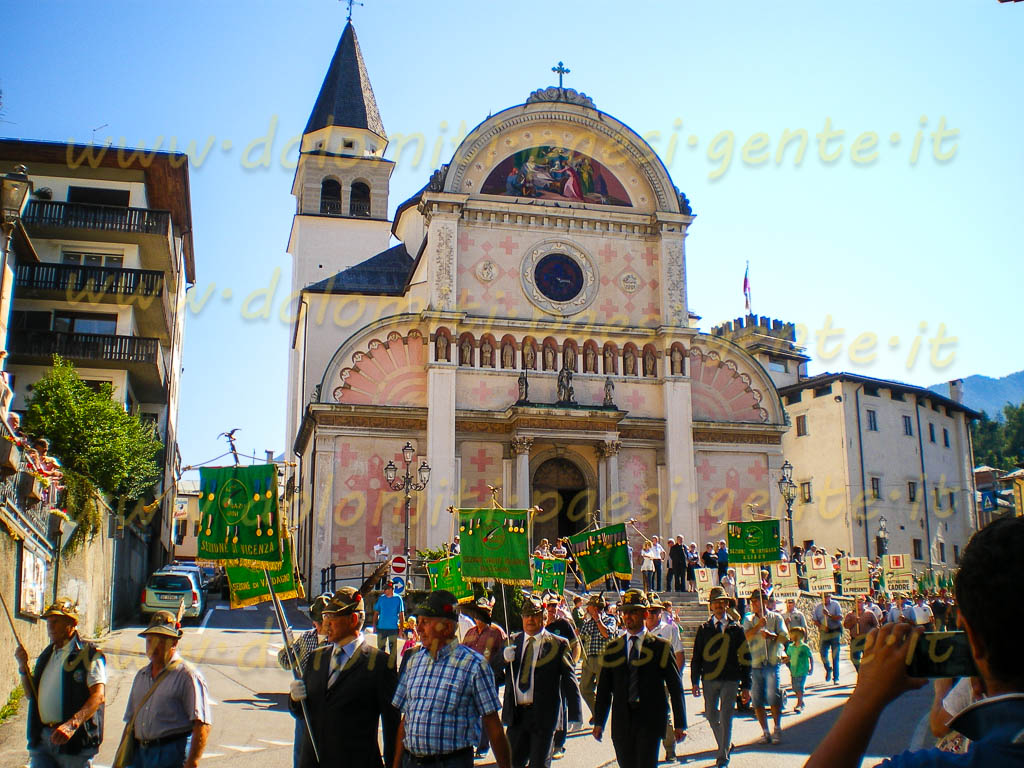 http://www.dolomiti-paesi-gente.it