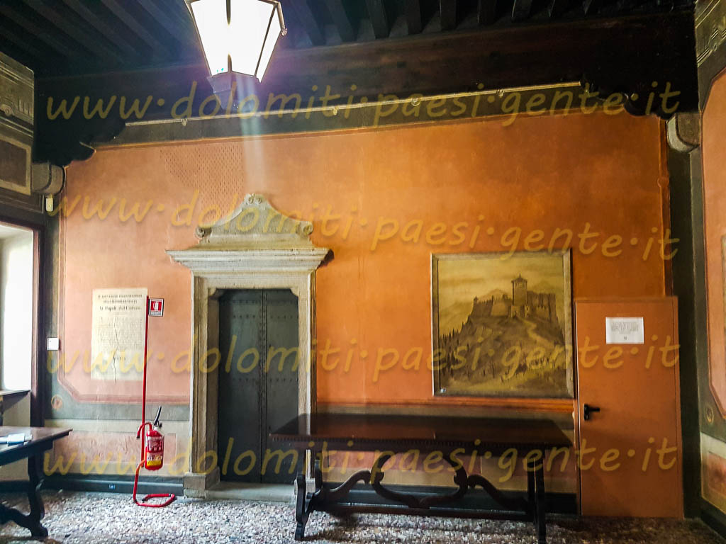 http://www.dolomiti-paesi-gente.it