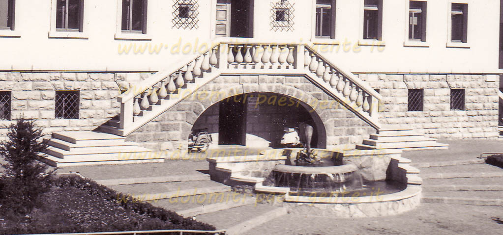 http://www.dolomiti-paesi-gente.it