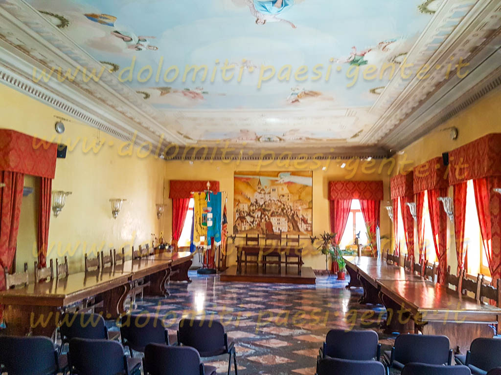 http://www.dolomiti-paesi-gente.it