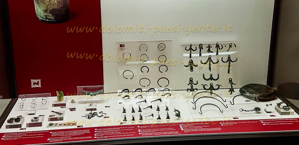 http://www.dolomiti-paesi-gente.it