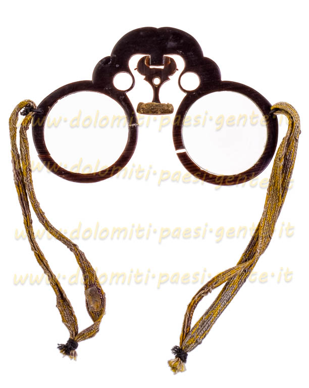 http://www.dolomiti-paesi-gente.it