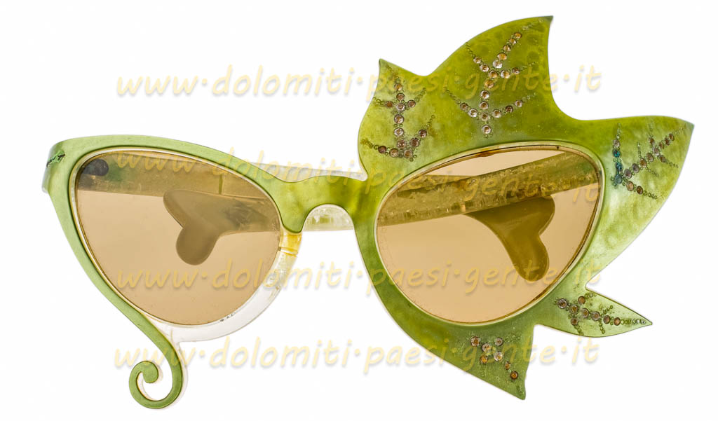 http://www.dolomiti-paesi-gente.it