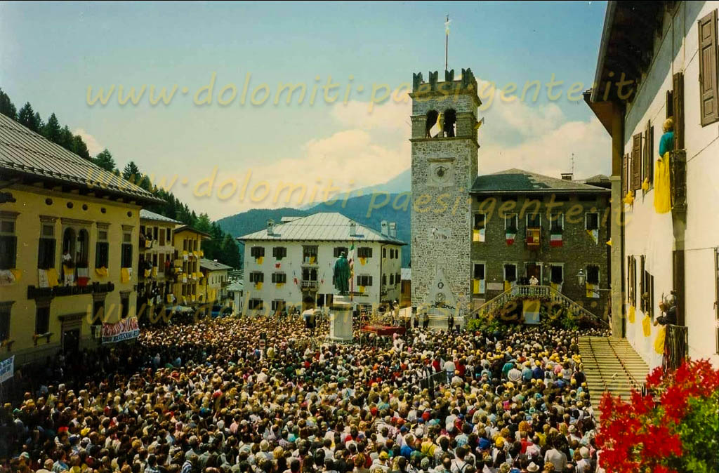 http://www.dolomiti-paesi-gente.it