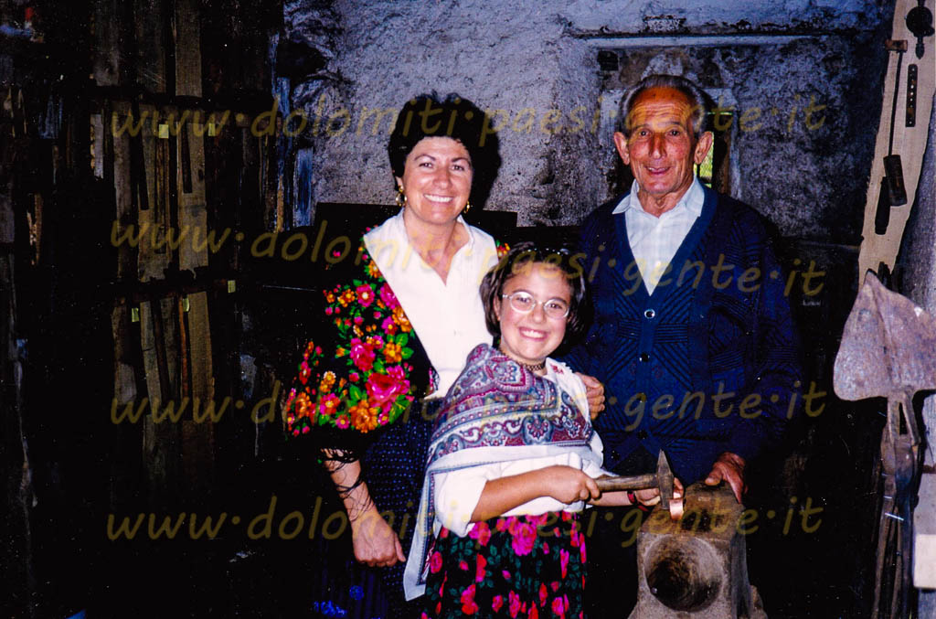 http://www.dolomiti-paesi-gente.it