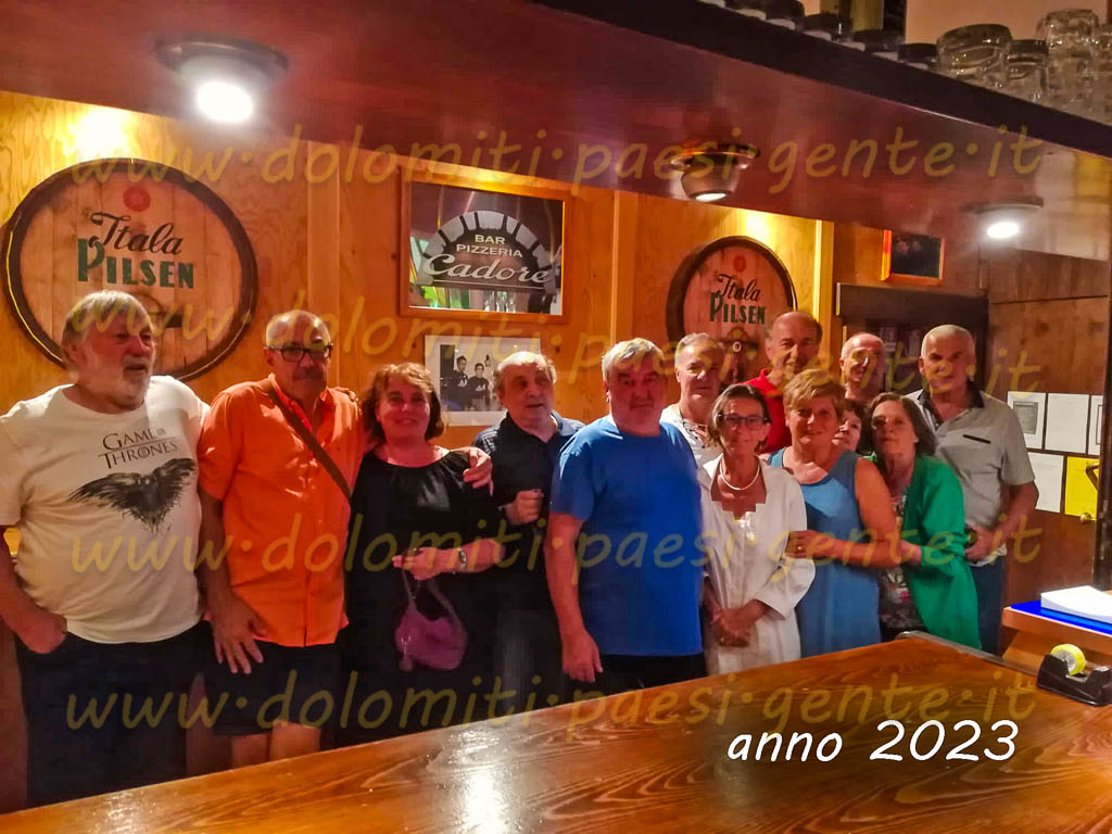 http://www.dolomiti-paesi-gente.it