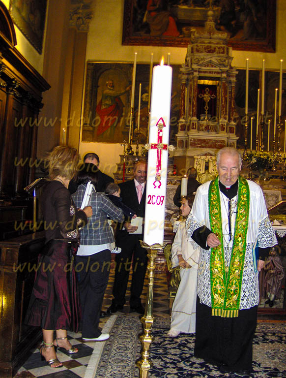 http://www.dolomiti-paesi-gente.it