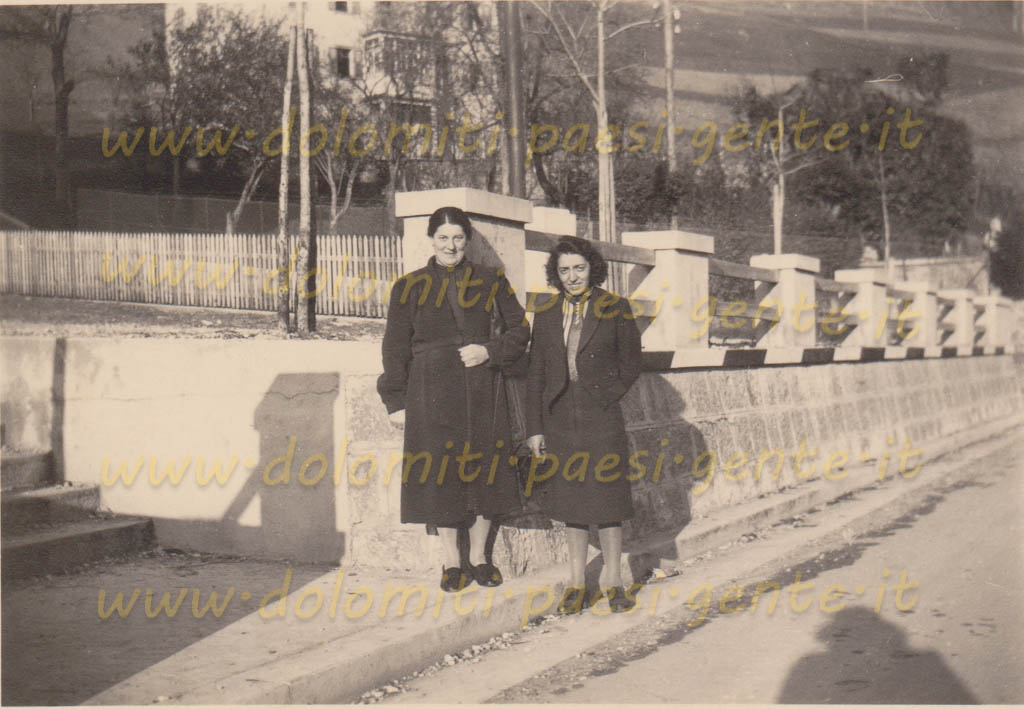 http://www.dolomiti-paesi-gente.it