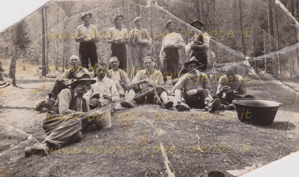 http://www.dolomiti-paesi-gente.it