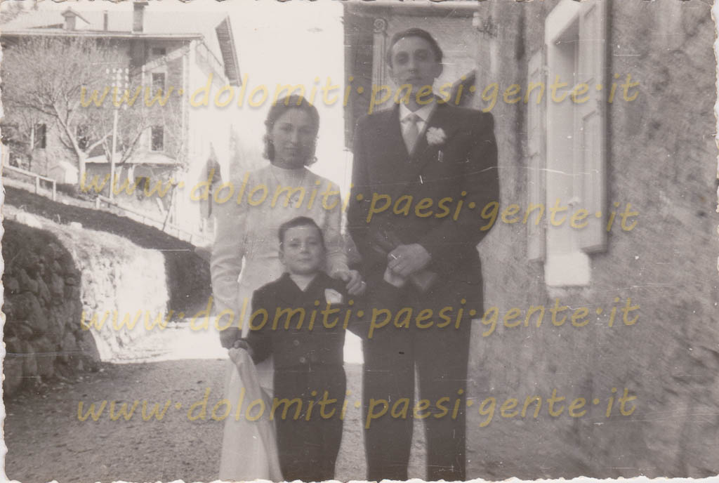 http://www.dolomiti-paesi-gente.it