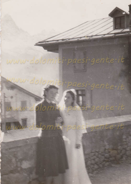 http://www.dolomiti-paesi-gente.it